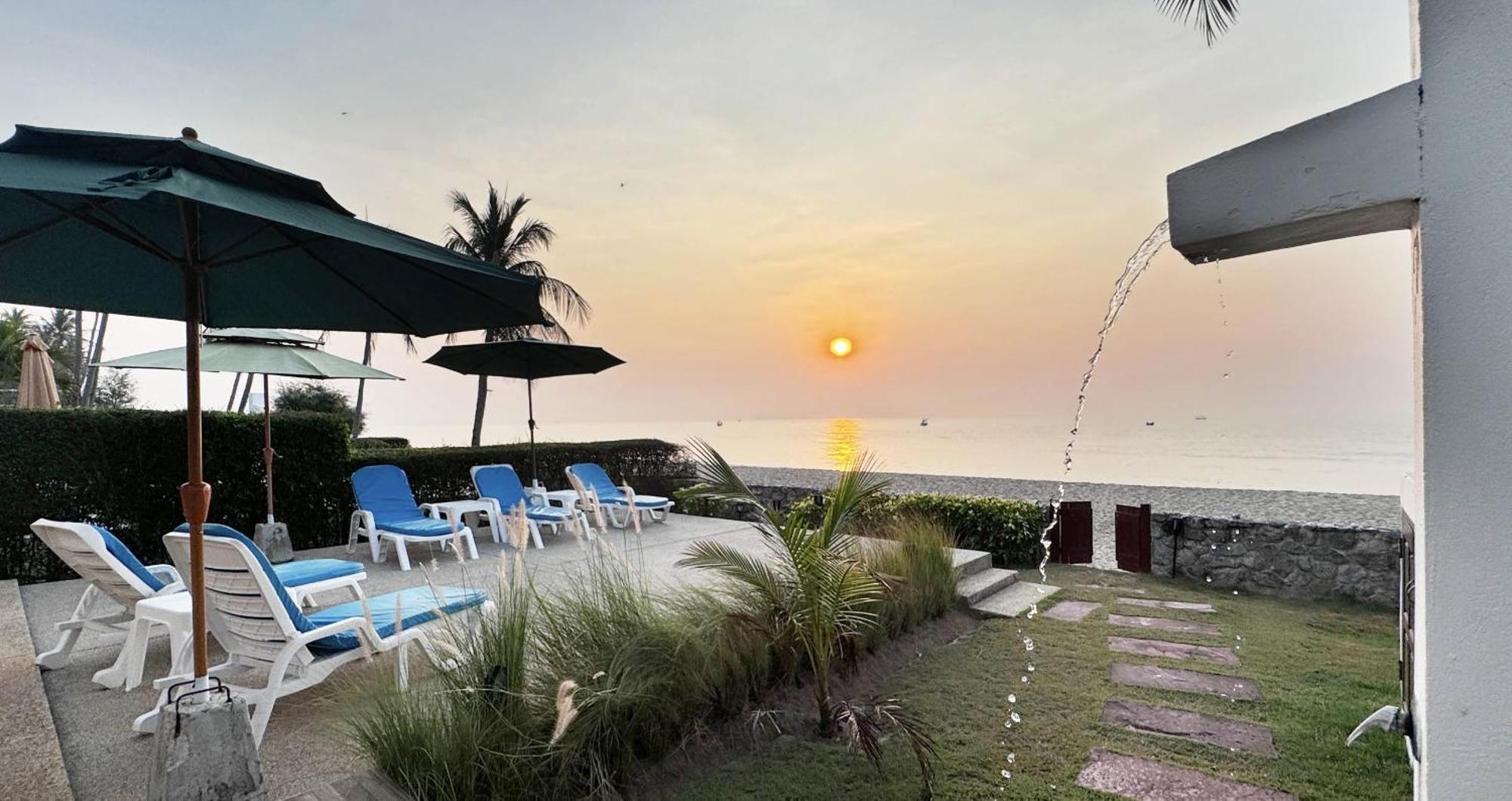 Absolute Beachfront Villa Ban Huai Yang Luaran gambar