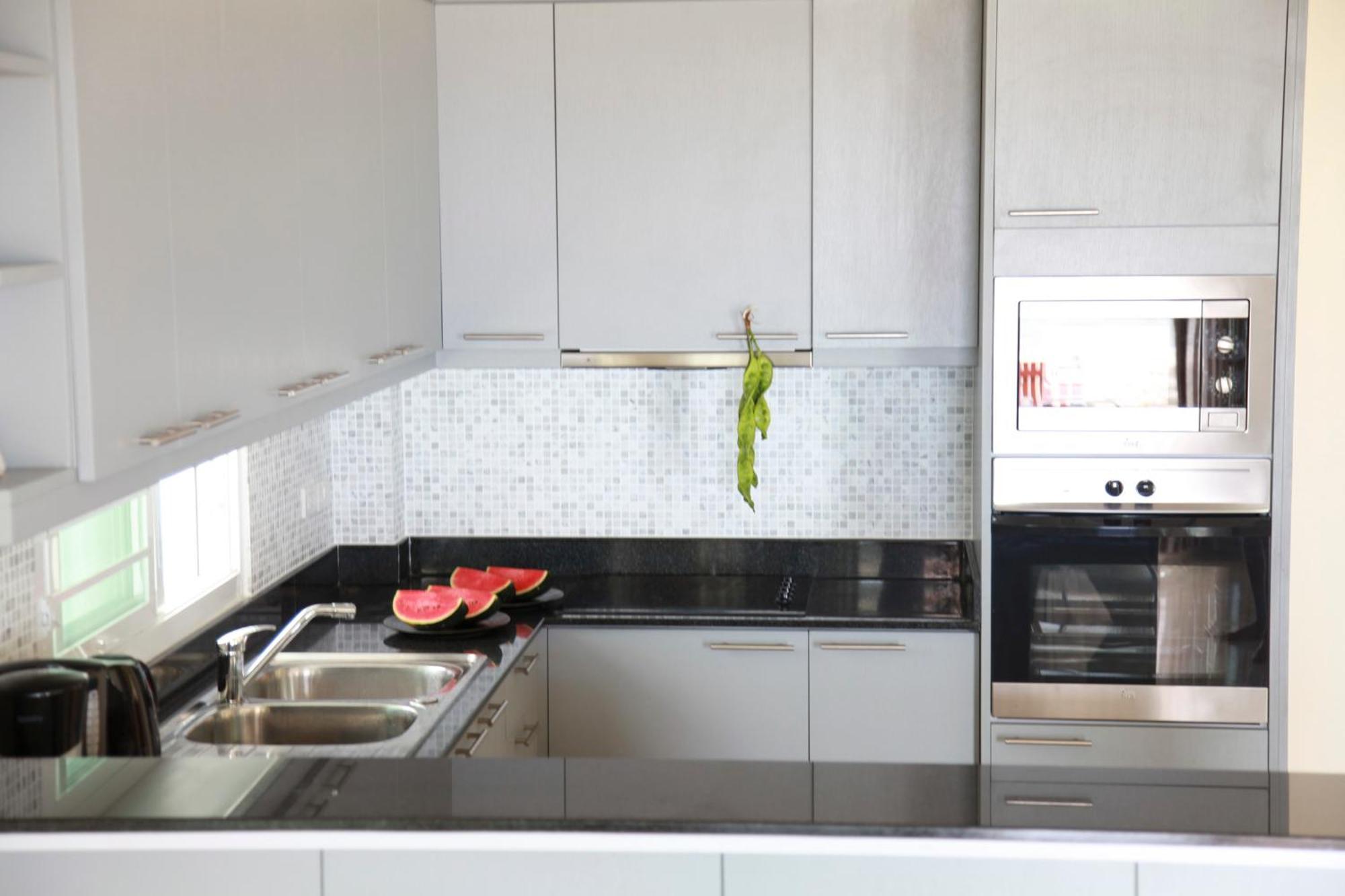 Absolute Beachfront Villa Ban Huai Yang Luaran gambar