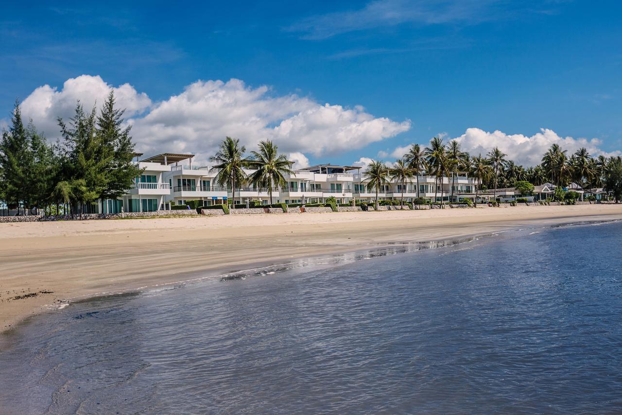 Absolute Beachfront Villa Ban Huai Yang Luaran gambar